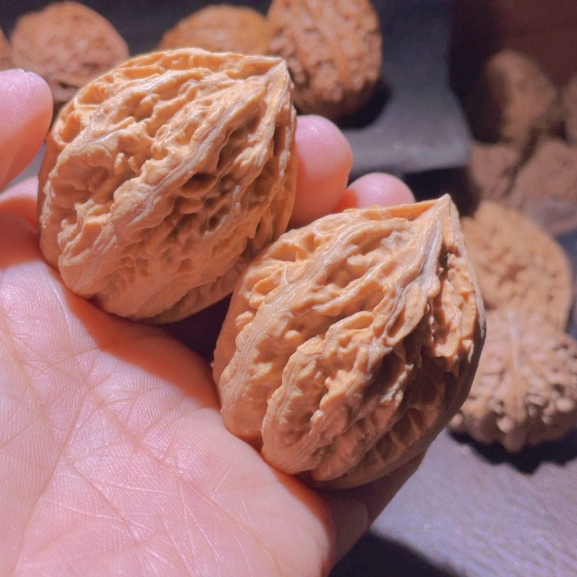 【闪购商品】文玩核桃把件东北楸子73