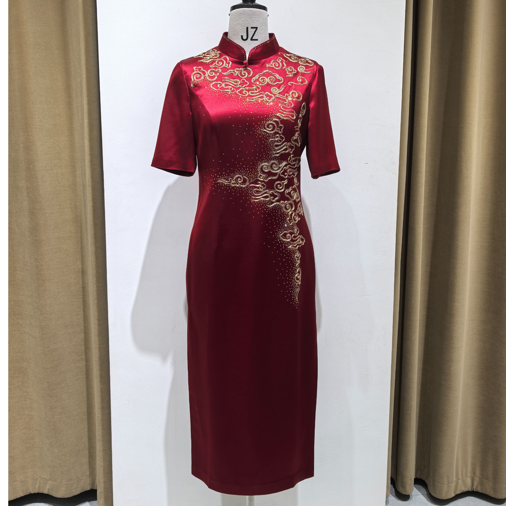 22616新款红色醋酸改良旗袍复古喜婆婆婚宴婚礼进口醋酸旗袍