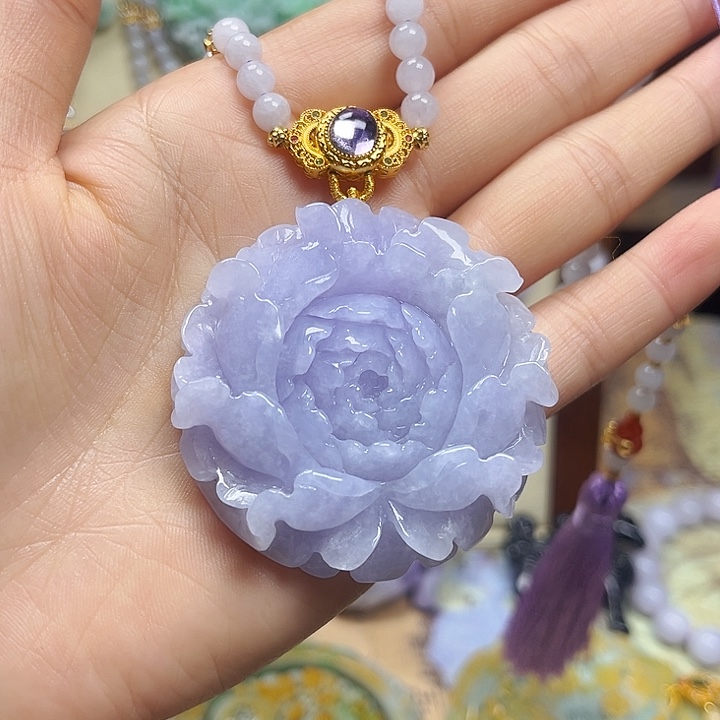 翡翠颈饰未镶嵌天然翡翠