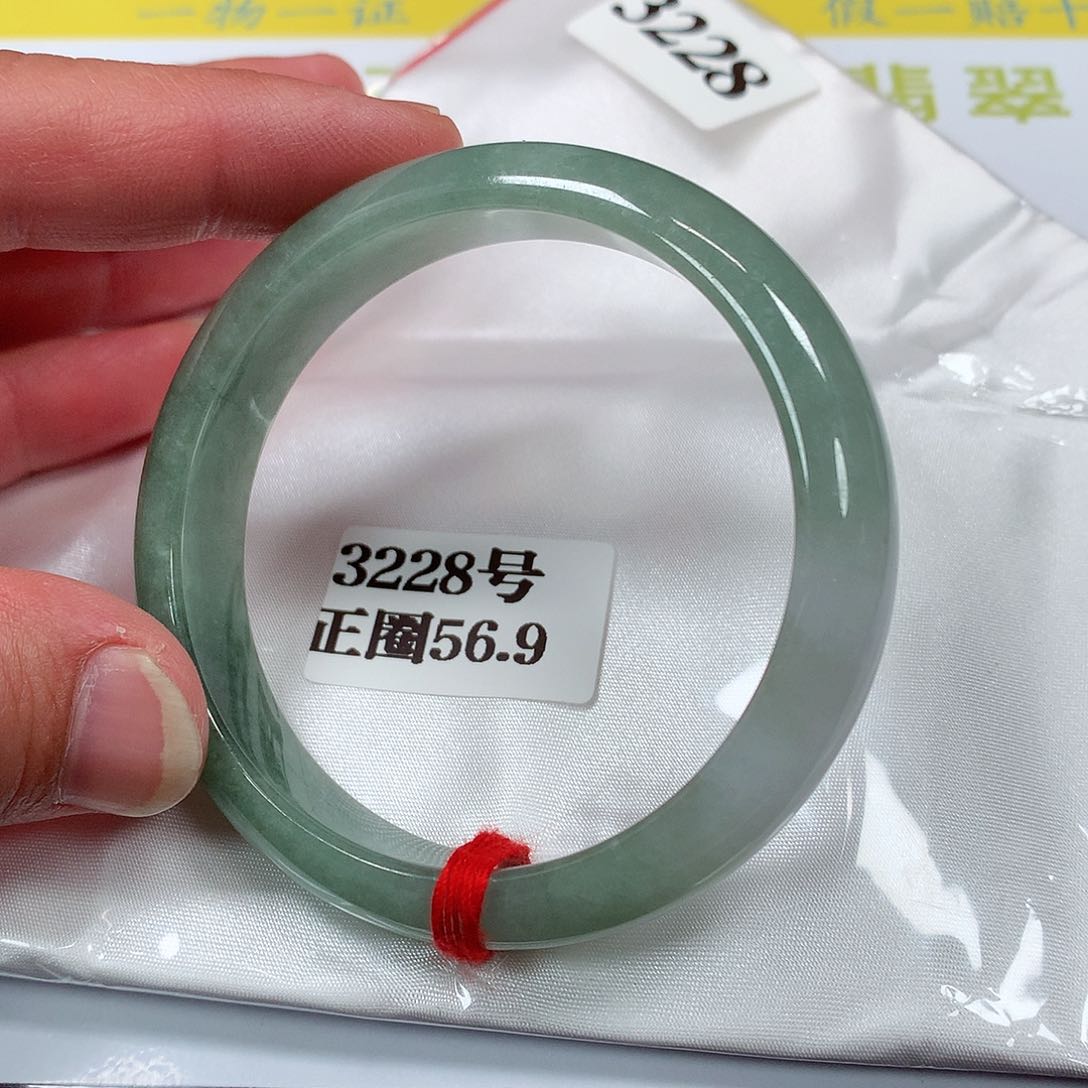 【闪购商品】翡翠手镯未镶嵌3228号