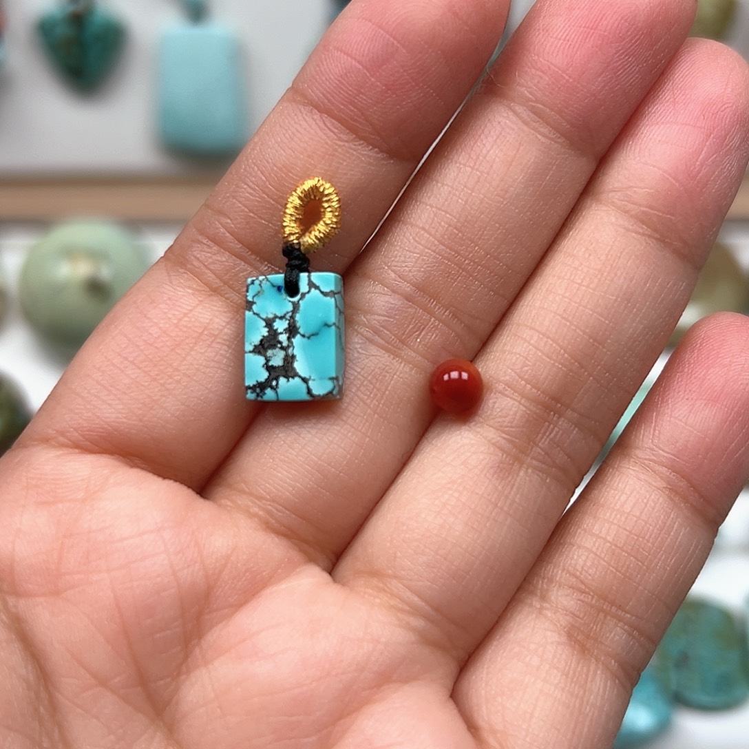 南红玛瑙未镶嵌珠宝奇石