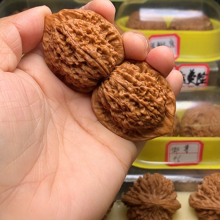 吊坠文玩核桃麒麟纹