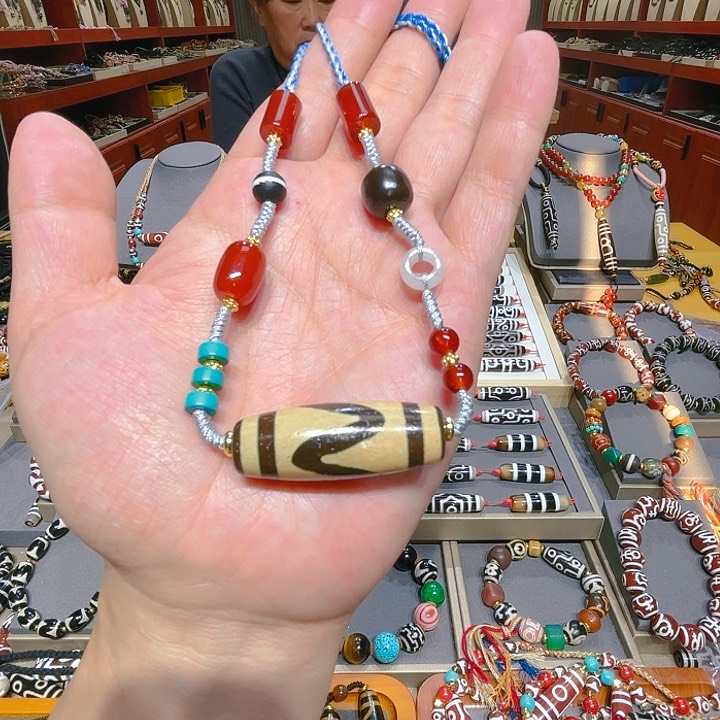 未镶嵌玛瑙/玉髓珠宝奇石