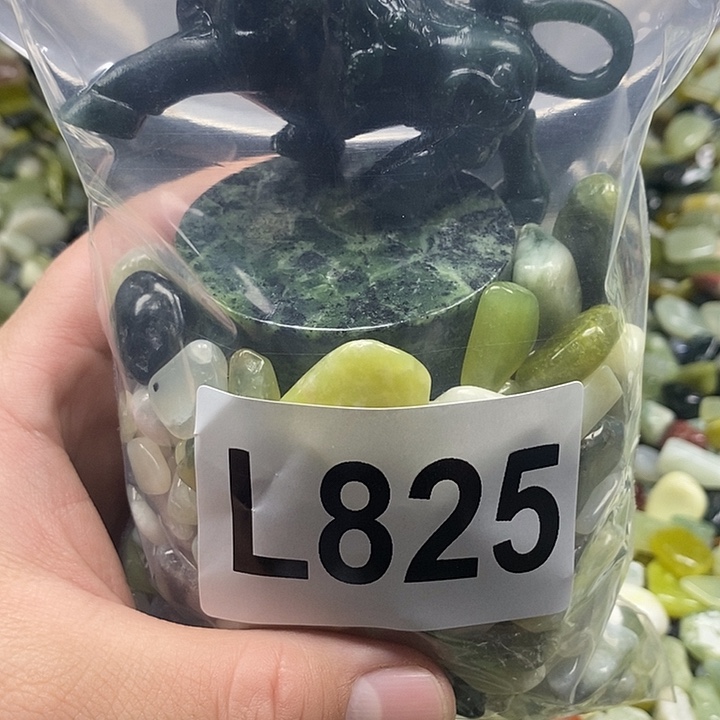 岫玉鱼缸石未镶嵌