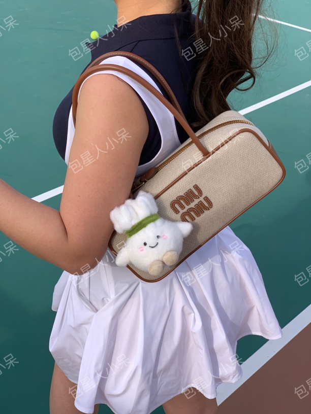 99新 MIU MIU/缪缪 帆布拼接运动风手袋