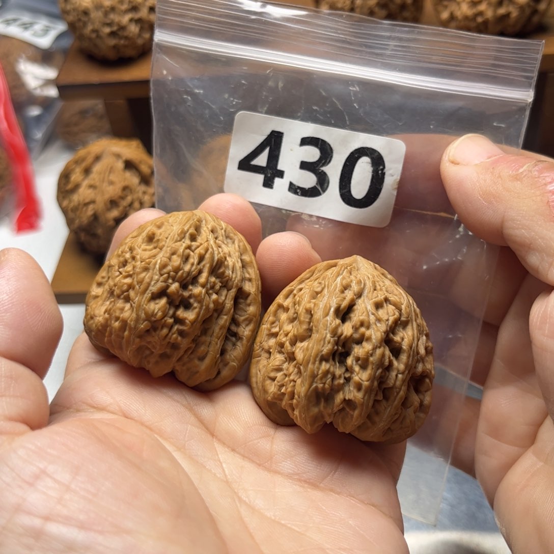 吊坠文玩核桃密纹38