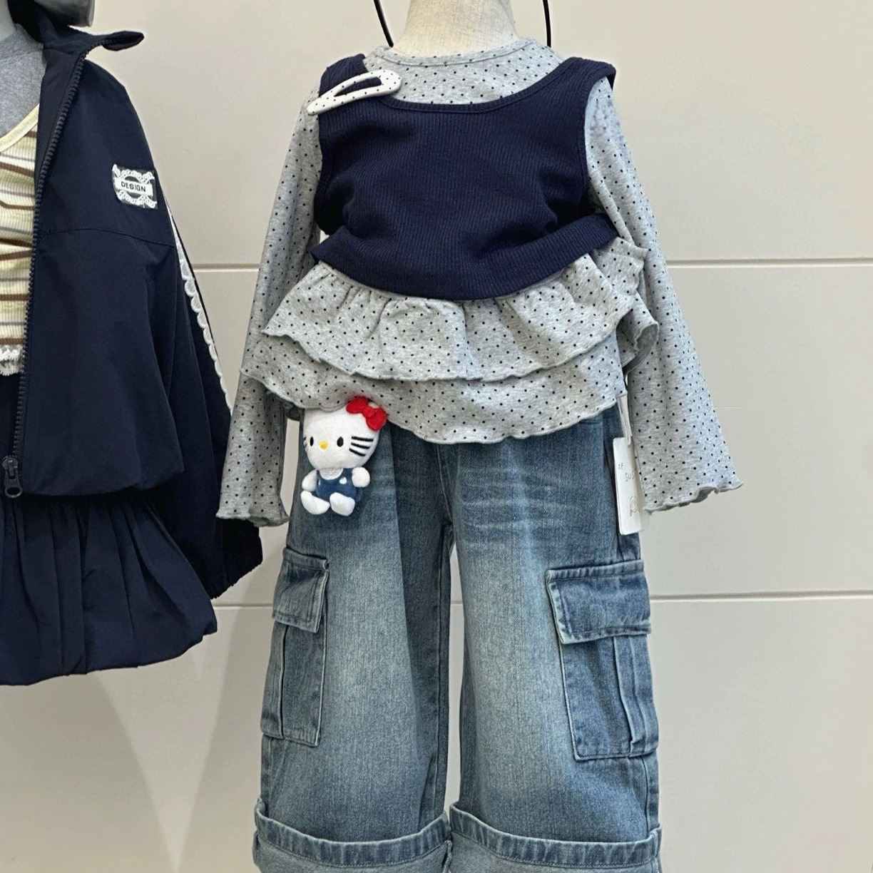 女童长袖T恤叠穿套装秋装2025女宝吊带背心+波点打底衫上衣三件套