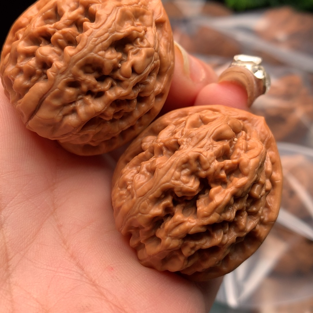 文玩核桃把件以**贵凤凰77