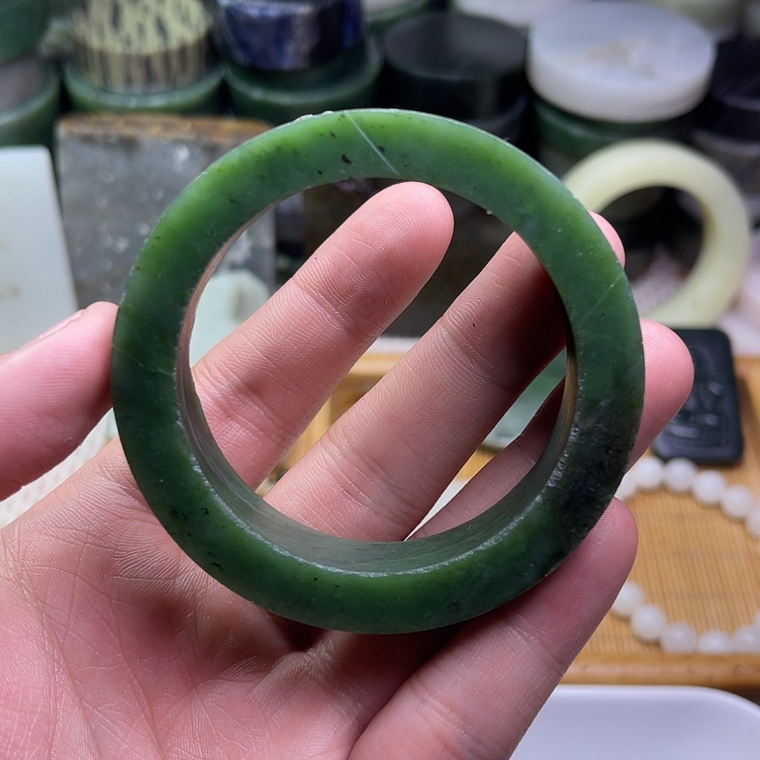 未镶嵌和田玉车挂