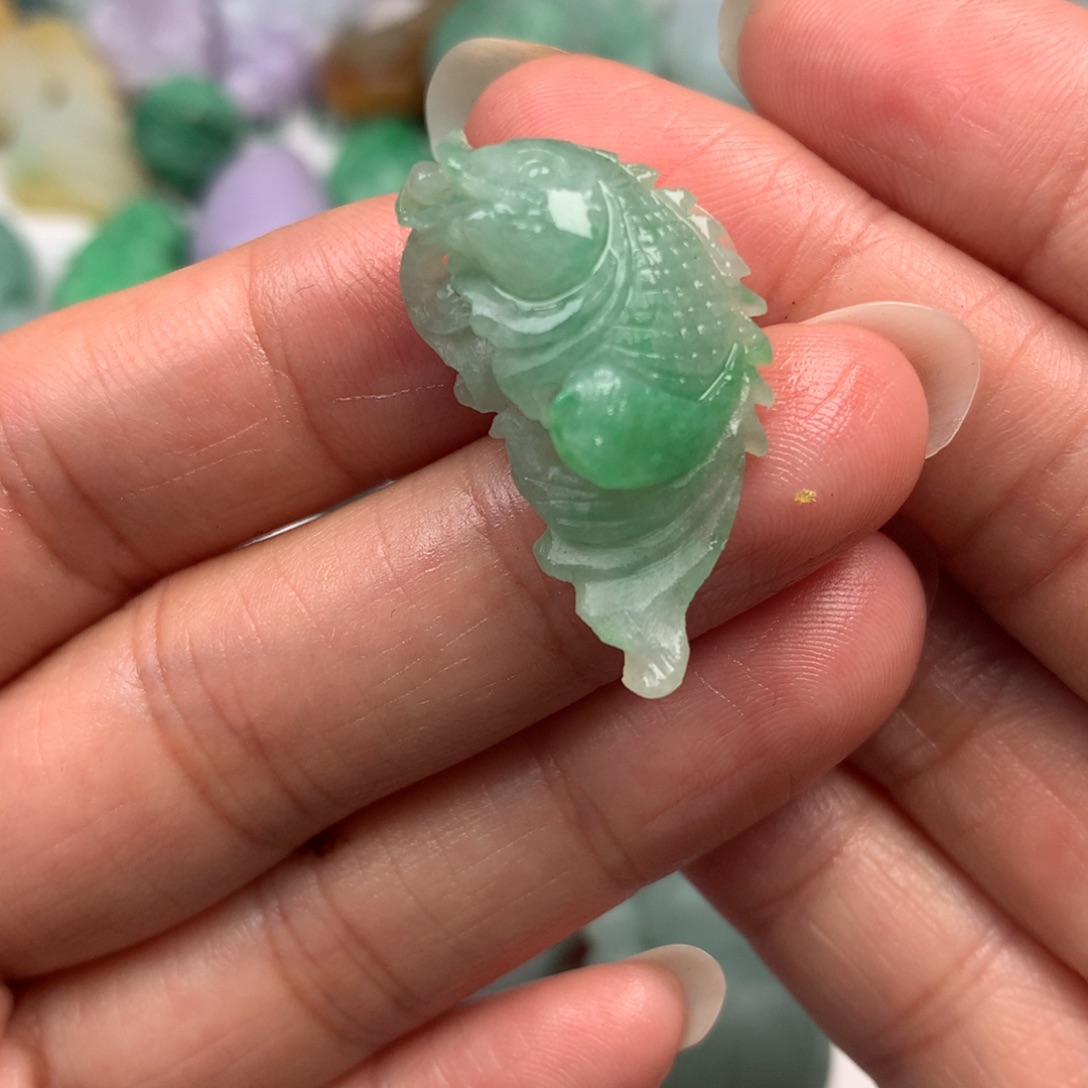 定制翡翠未镶嵌翡翠