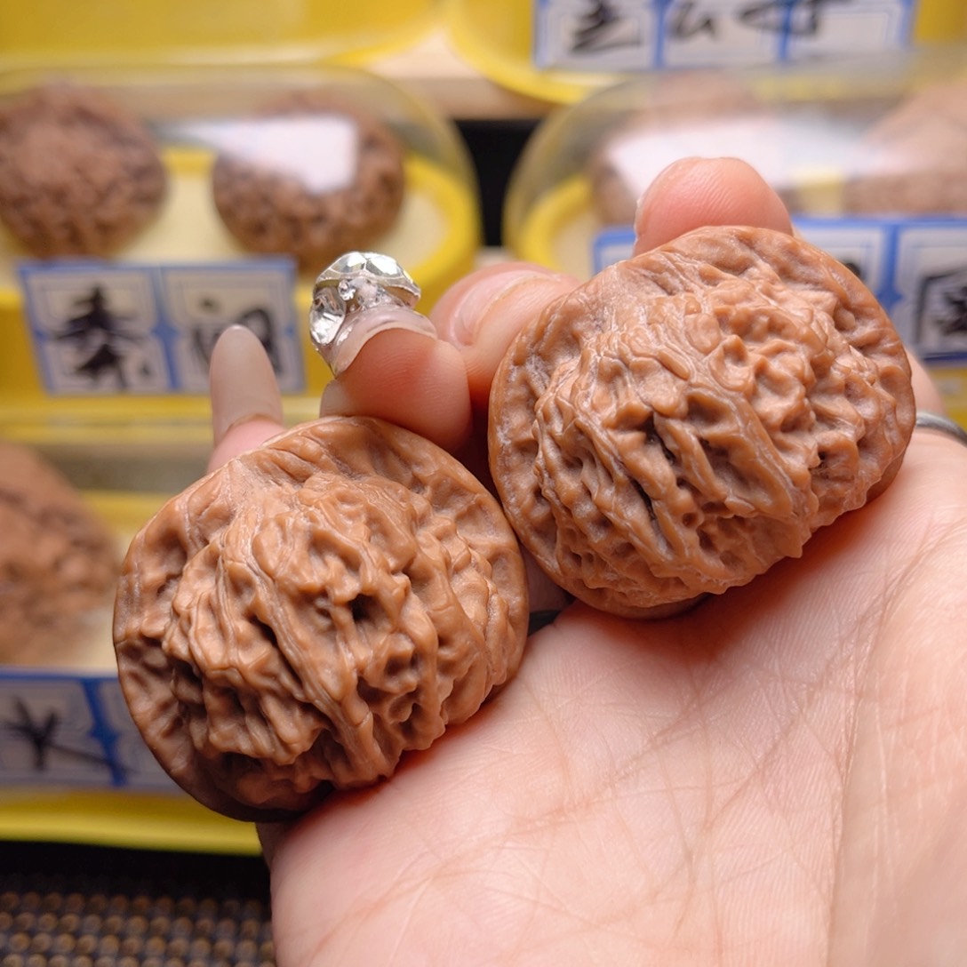 文玩核桃把件天地