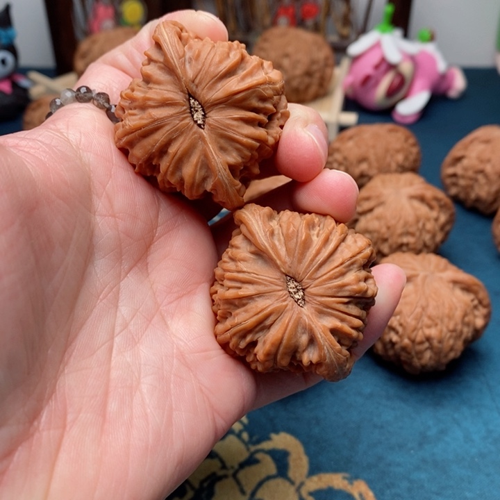 文玩核桃把件趙*生山地磨42