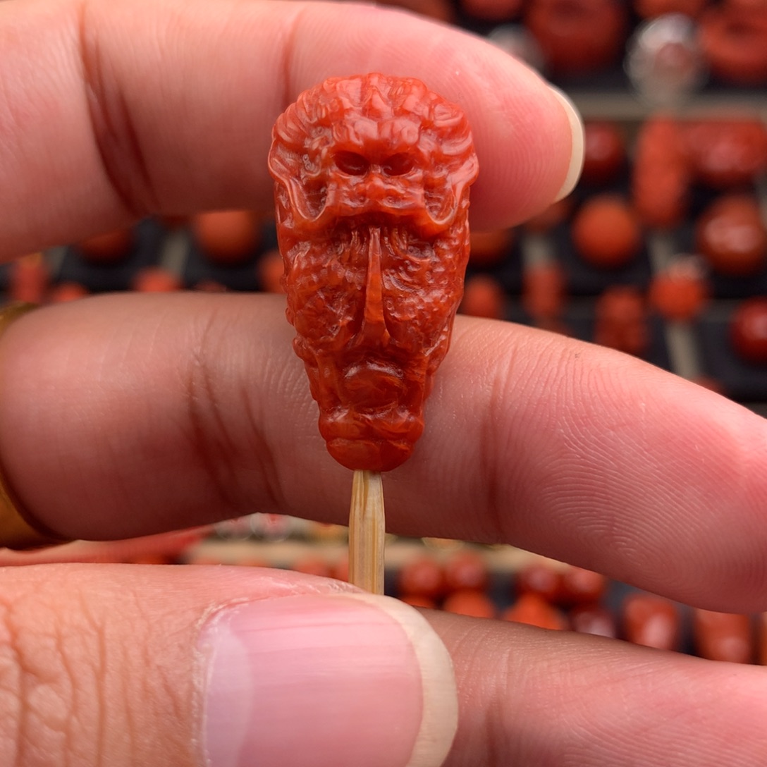 南红玛瑙龙三通14.8未镶嵌
