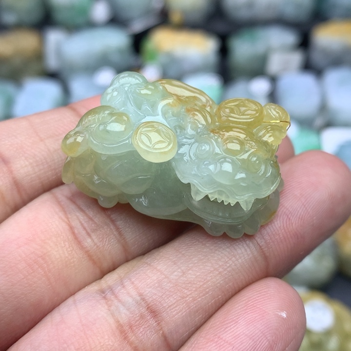 翡翠颈饰未镶嵌天然缅甸翡翠招财貔貅吊坠