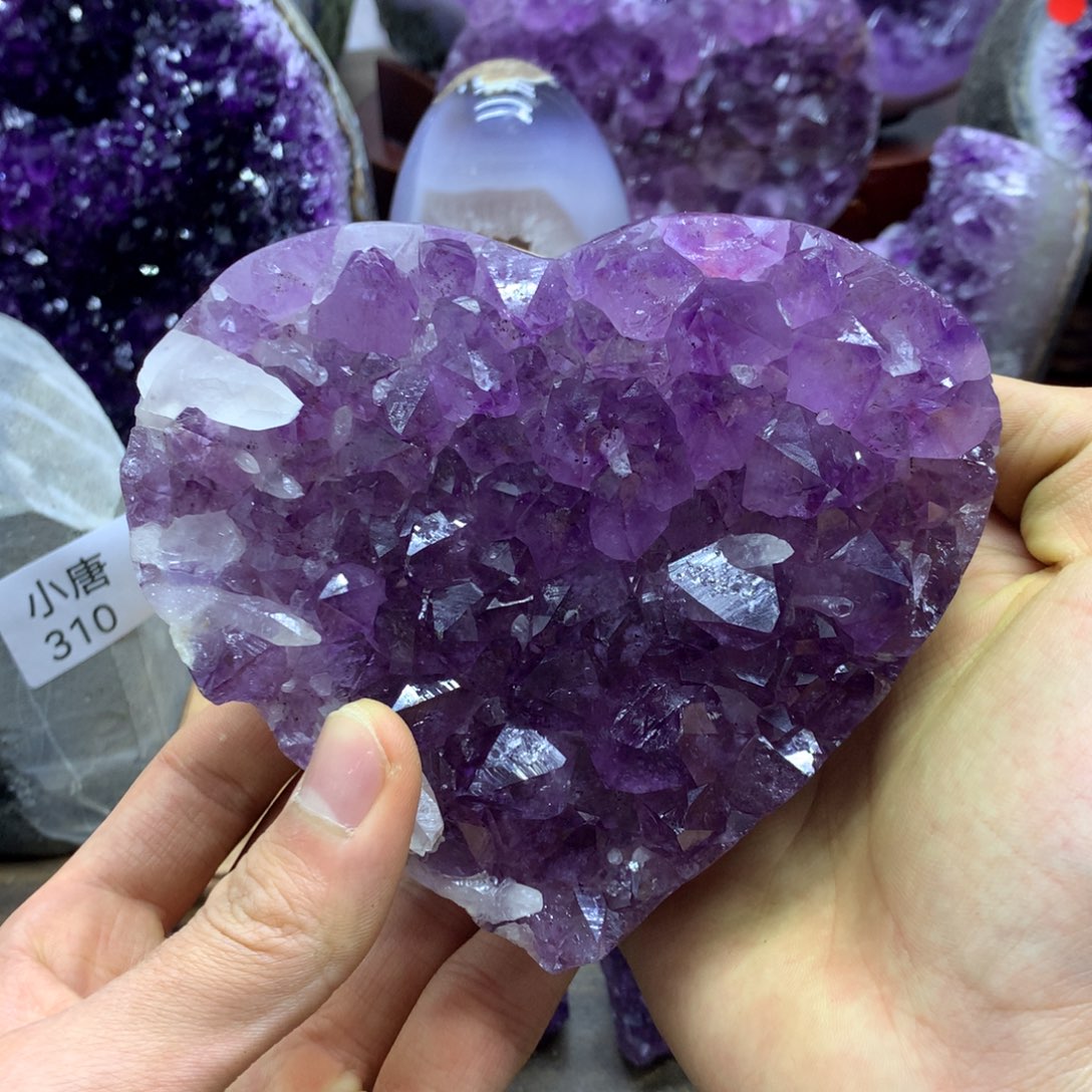 紫晶大型摆件（非配饰）未镶嵌