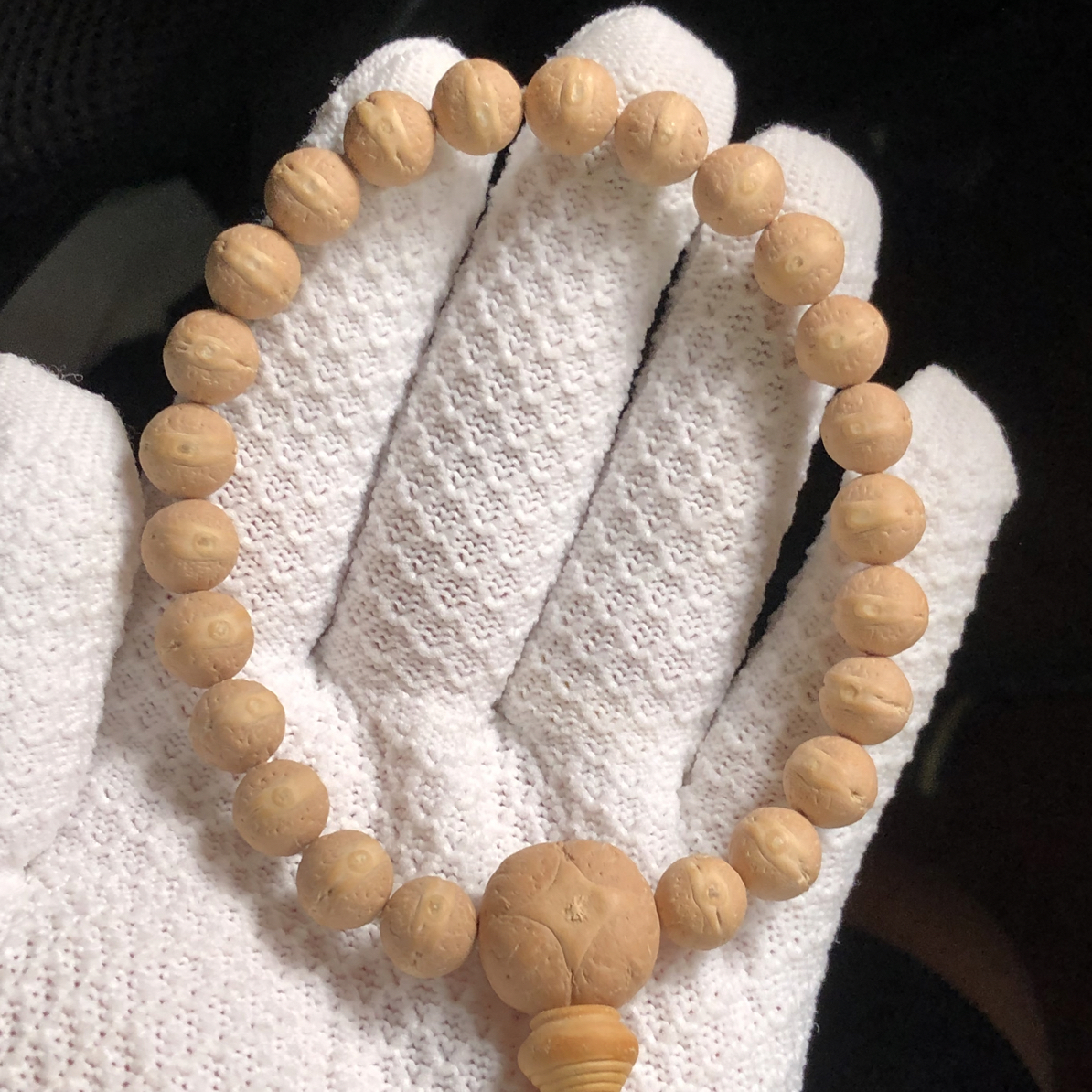 10mm（9.8～10.2）纯实心籽黄皮溜圆尼泊尔凤眼菩提手串一物一图
