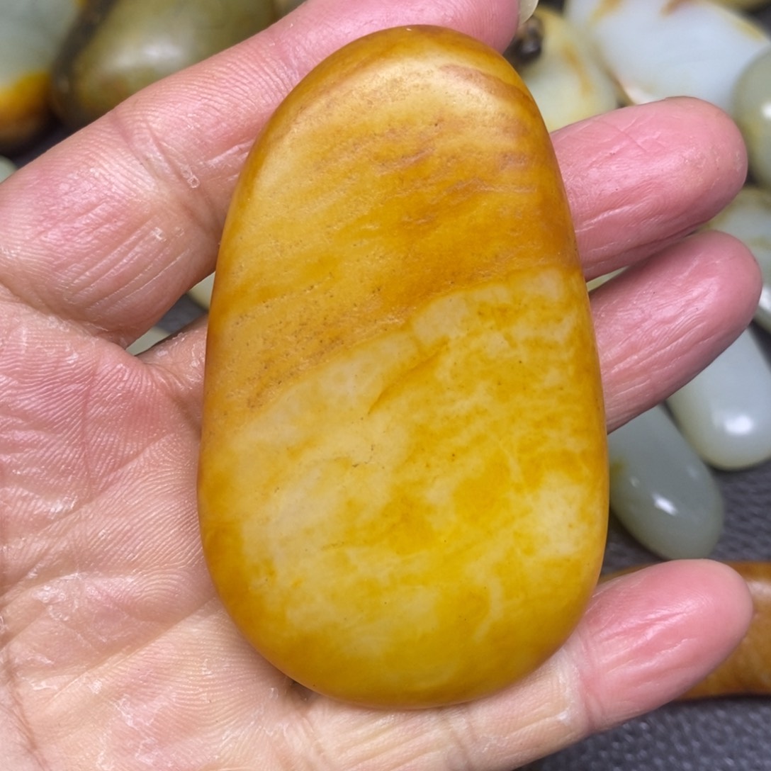 和田玉（糖玉）挂件未镶嵌