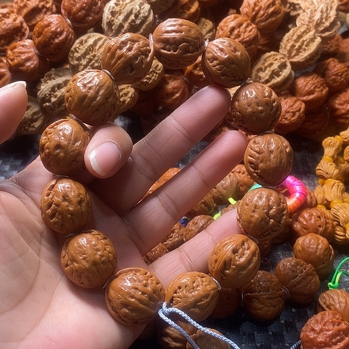 真***情文玩核桃吊坠龙鳞