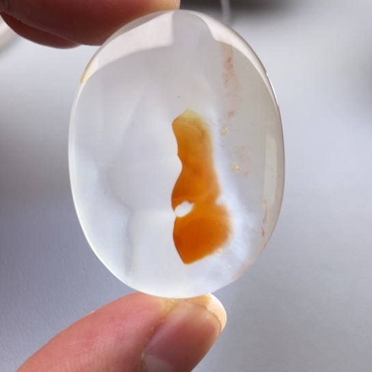 玛瑙/玉髓颈饰未镶嵌燕*岑