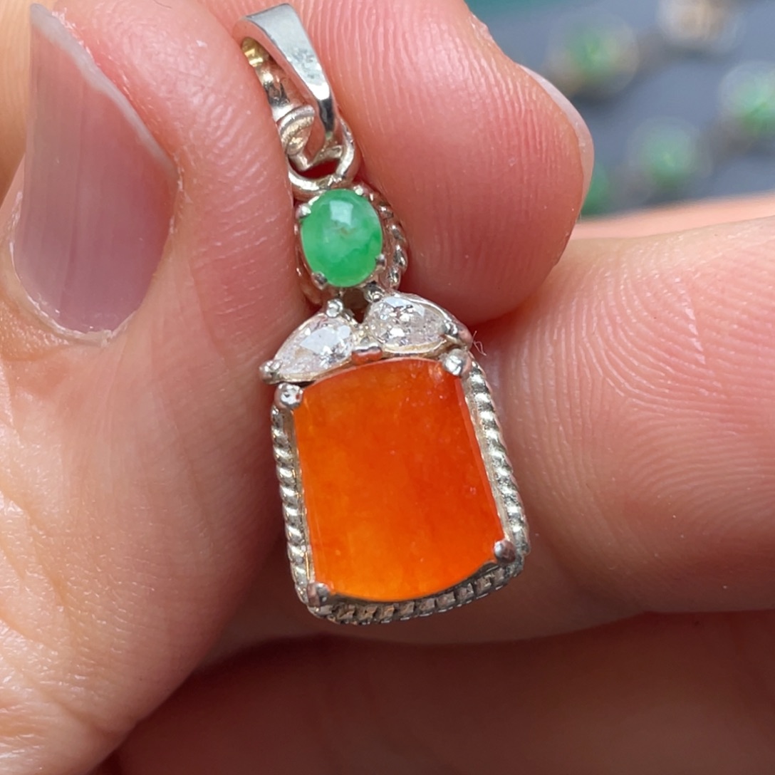 翡翠未镶嵌颈饰纯天然缅甸翡翠A货