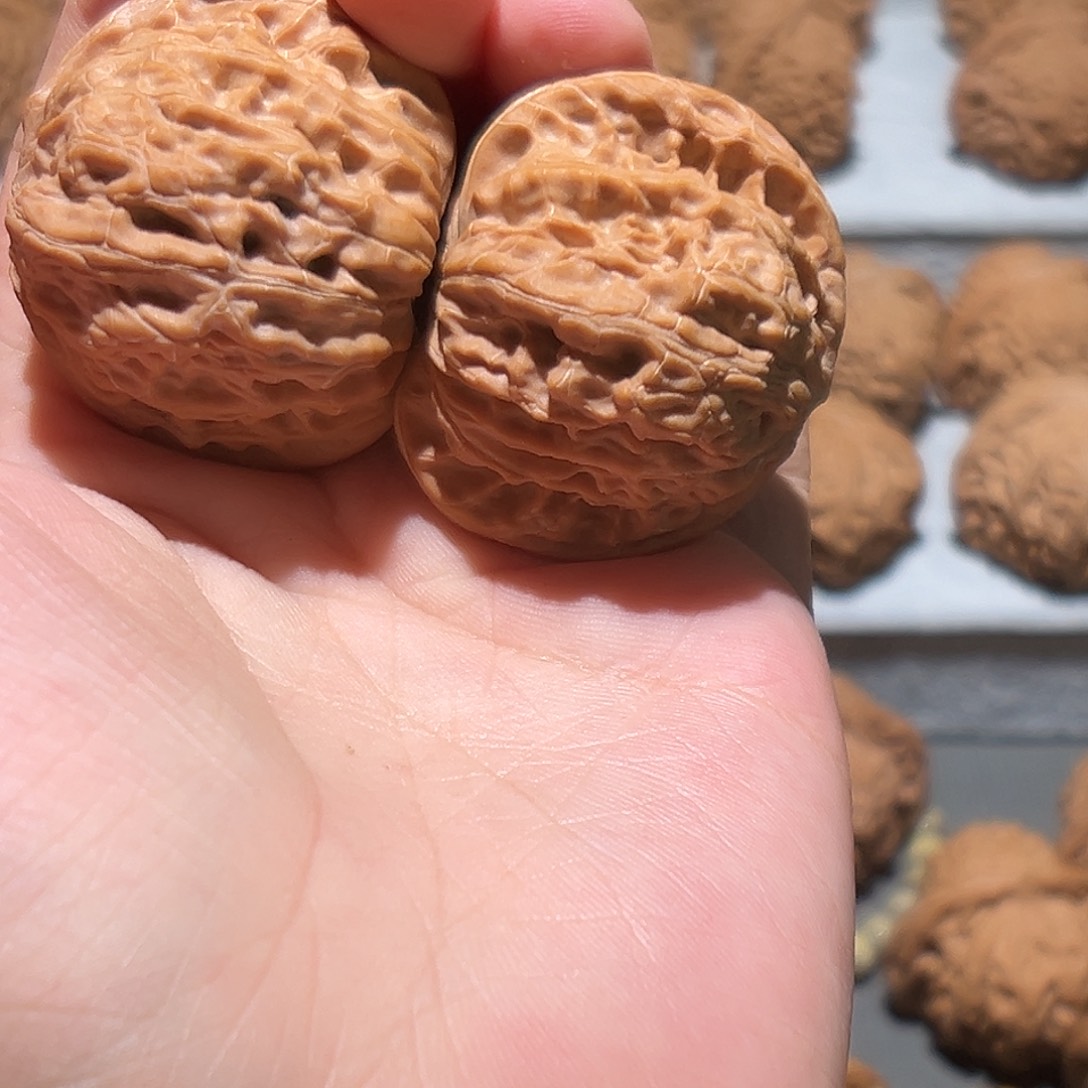 Y***E文玩核桃吊坠磨盘