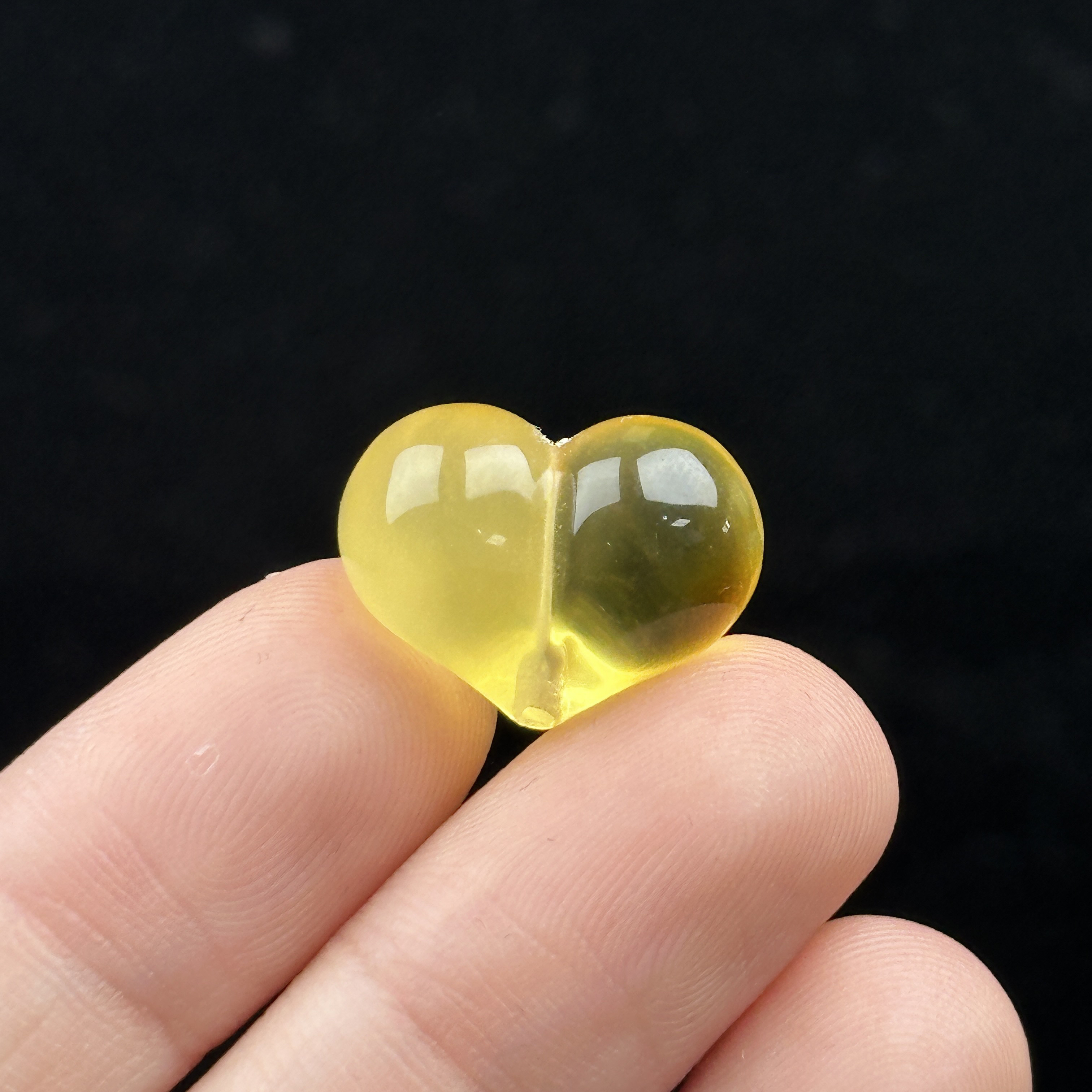 K8686天然原矿蜜蜡 爱心 17.5*13.3mm支持复检假一罚十