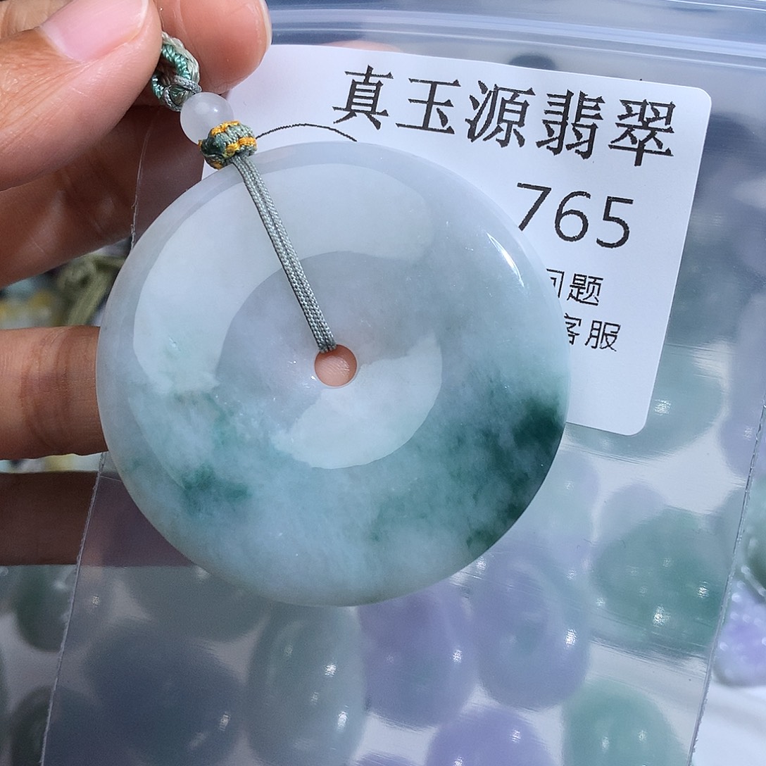 翡翠未镶嵌颈饰765