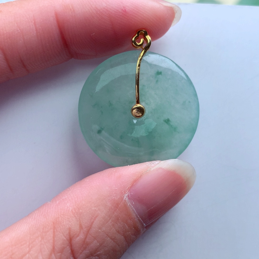 翡翠吊坠(不含链)18K金镶嵌