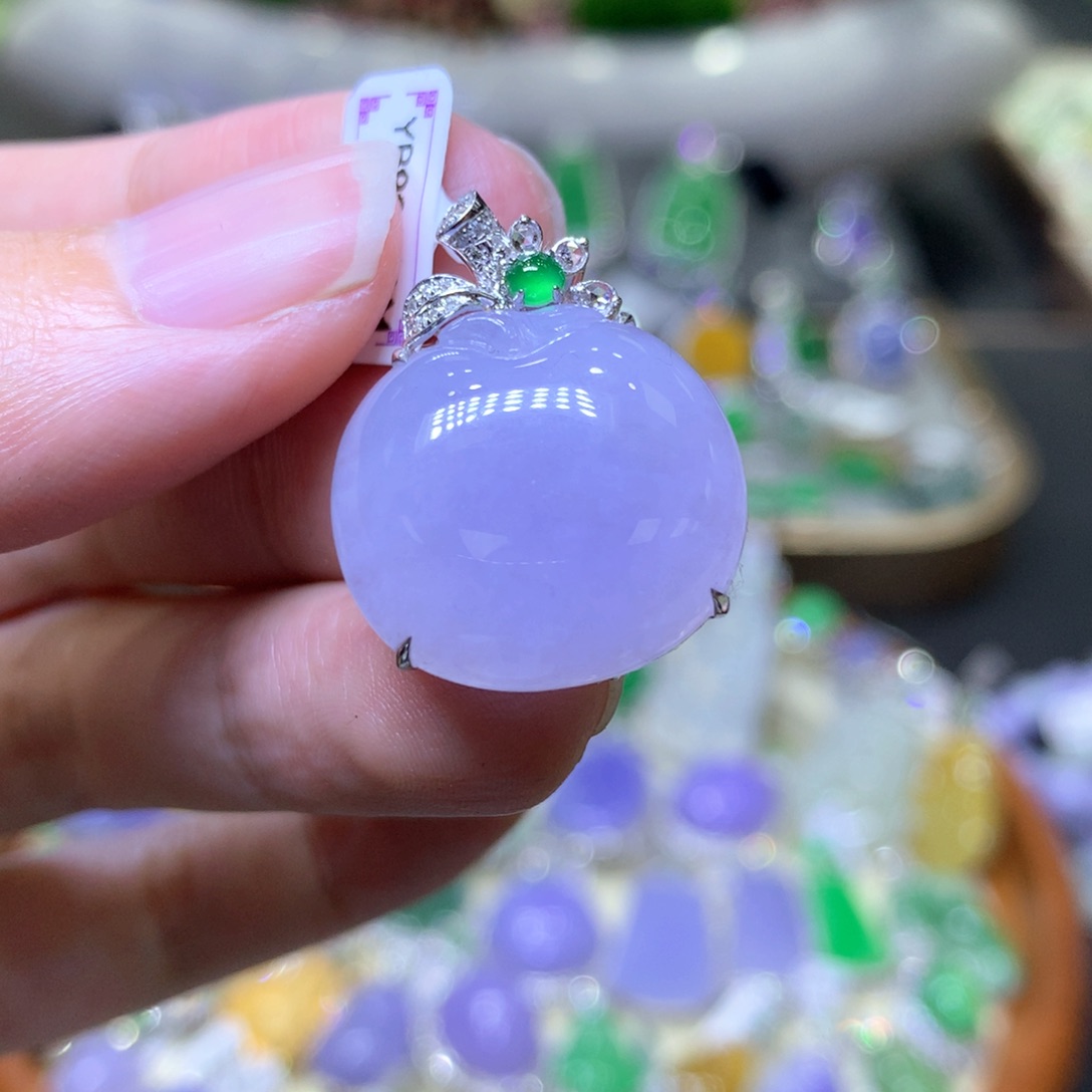 【闪购商品】翡翠颈饰18K金镶嵌翡翠吊坠项链