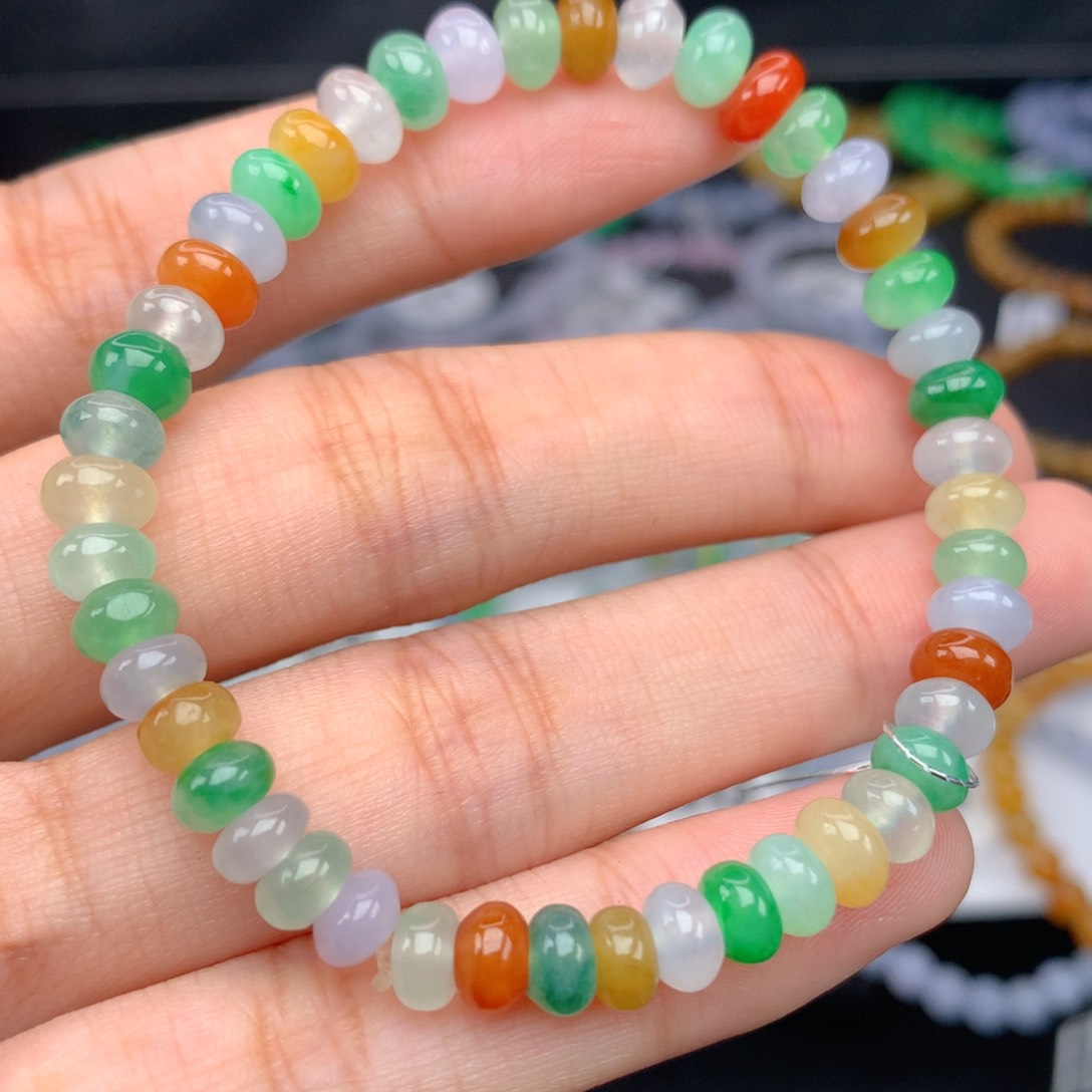 翡翠手链未镶嵌卡