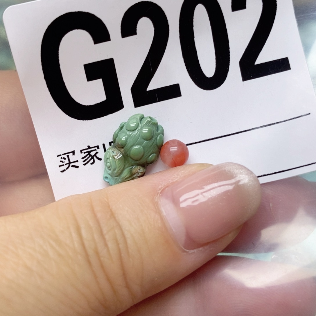 南红玛瑙配饰未镶嵌