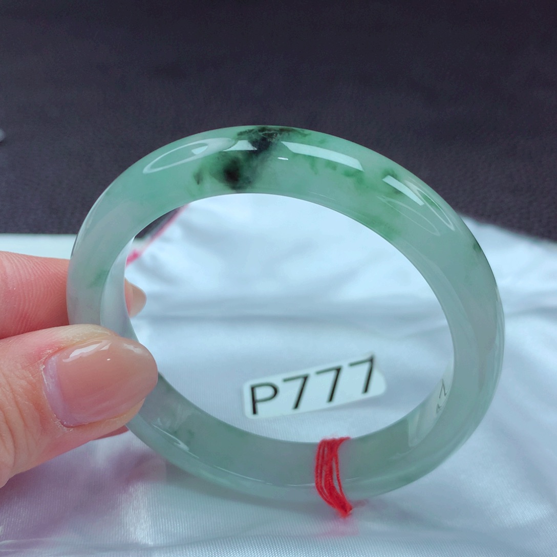 翡翠手镯未镶嵌手镯88