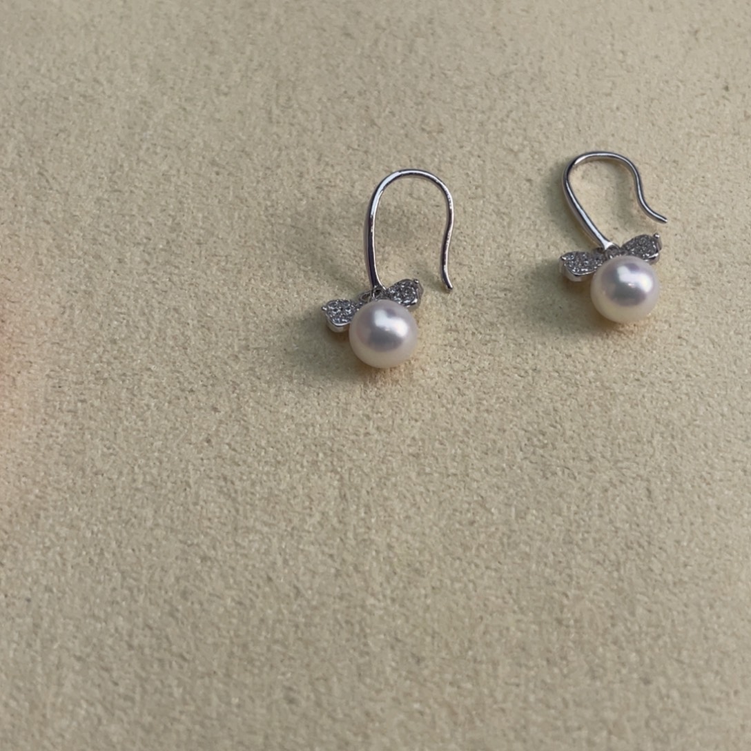 银S925镶嵌海水珍珠耳饰