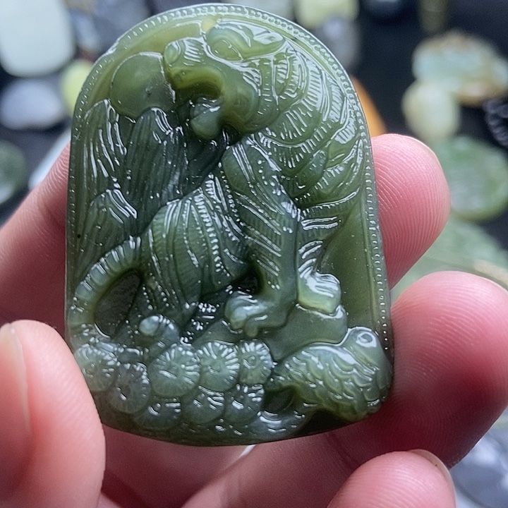 和田玉（糖玉）未镶嵌颈饰