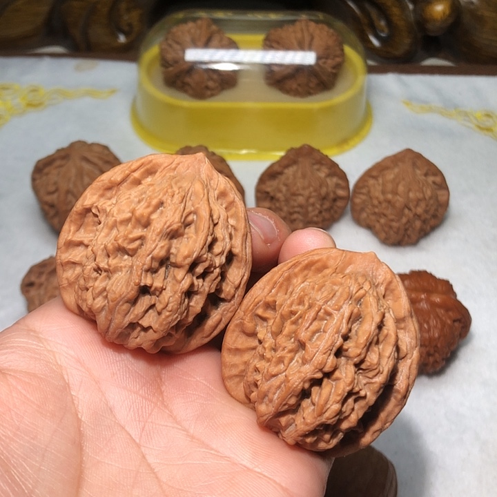 文玩核桃41尺麦虎