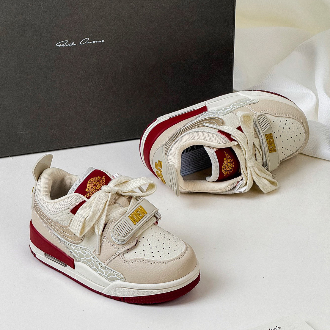 儿童韩版低帮板鞋经典