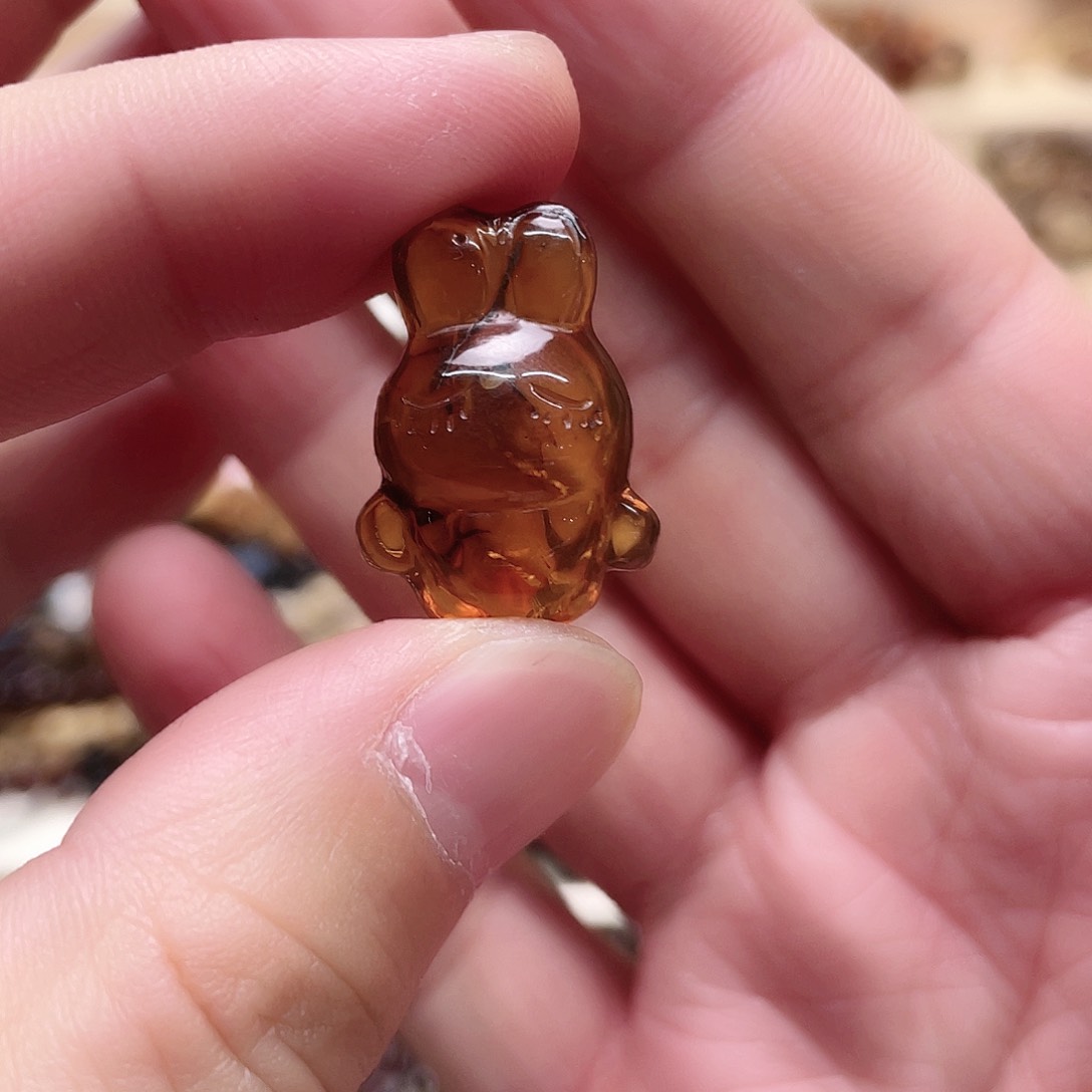 琥珀裸石未镶嵌大