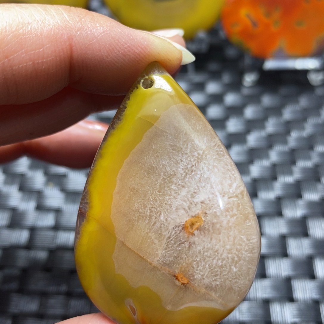 玛瑙/玉髓颈饰未镶嵌