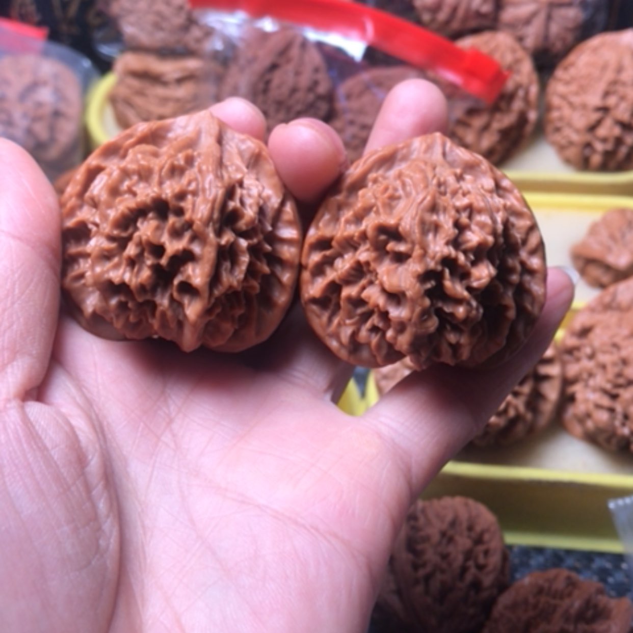 【闪购商品】皇冠尺寸43