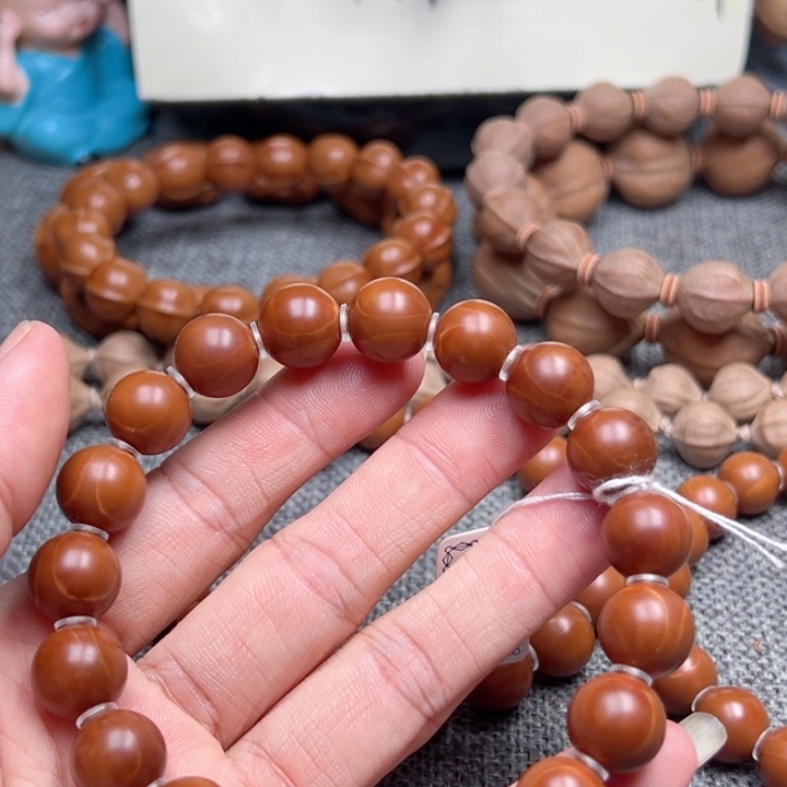 永***心手串橄榄核1.15福利超小孔