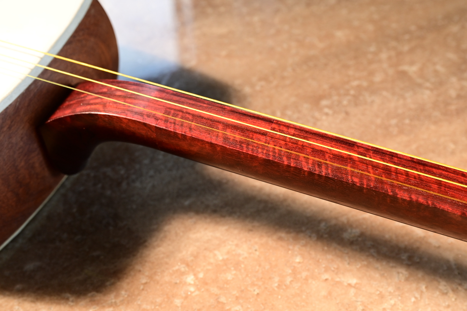 水波日本三味线印度小叶紫檀材质鼓皮完好配件齐全到手弹