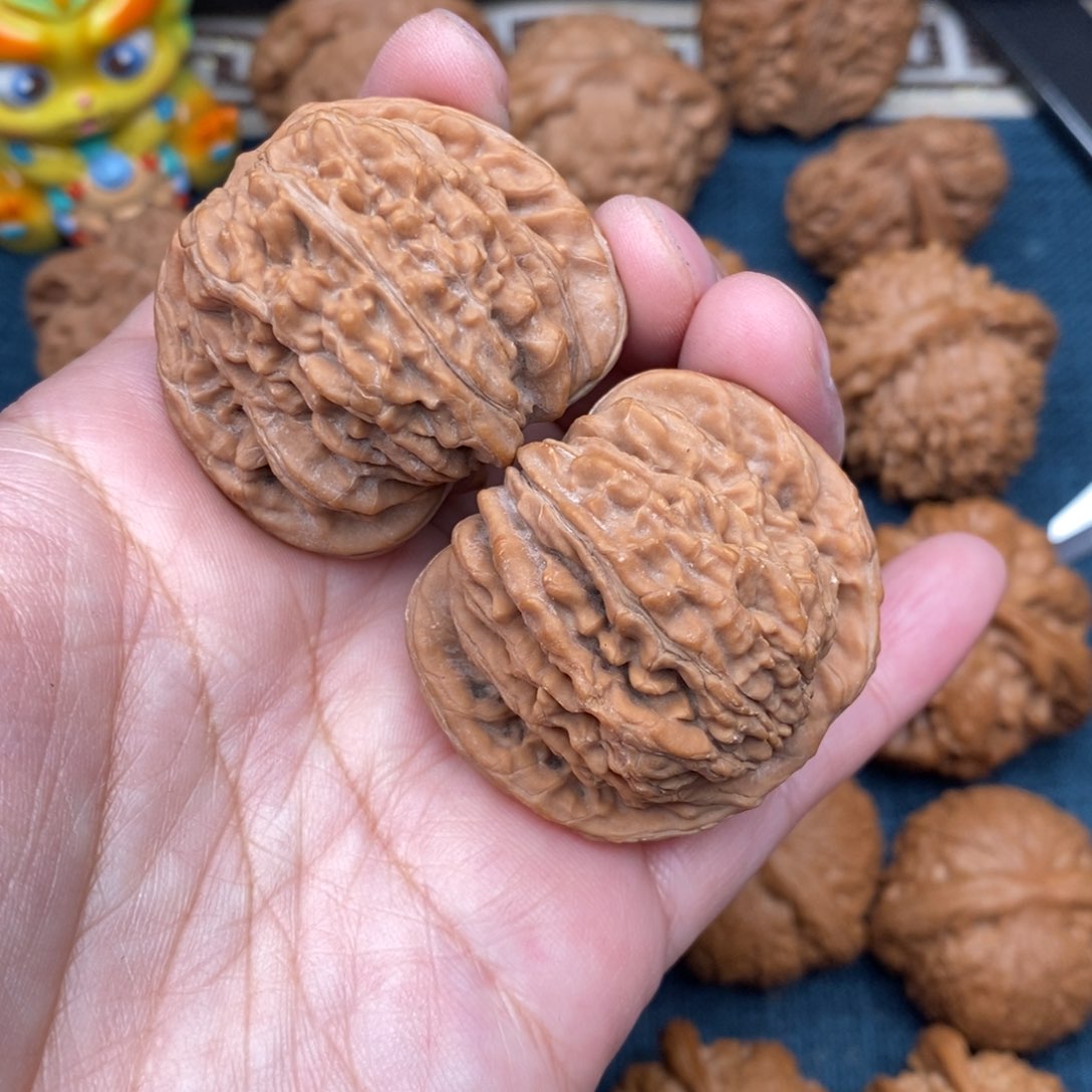 文玩核桃把件41.5精品汉高楼全品