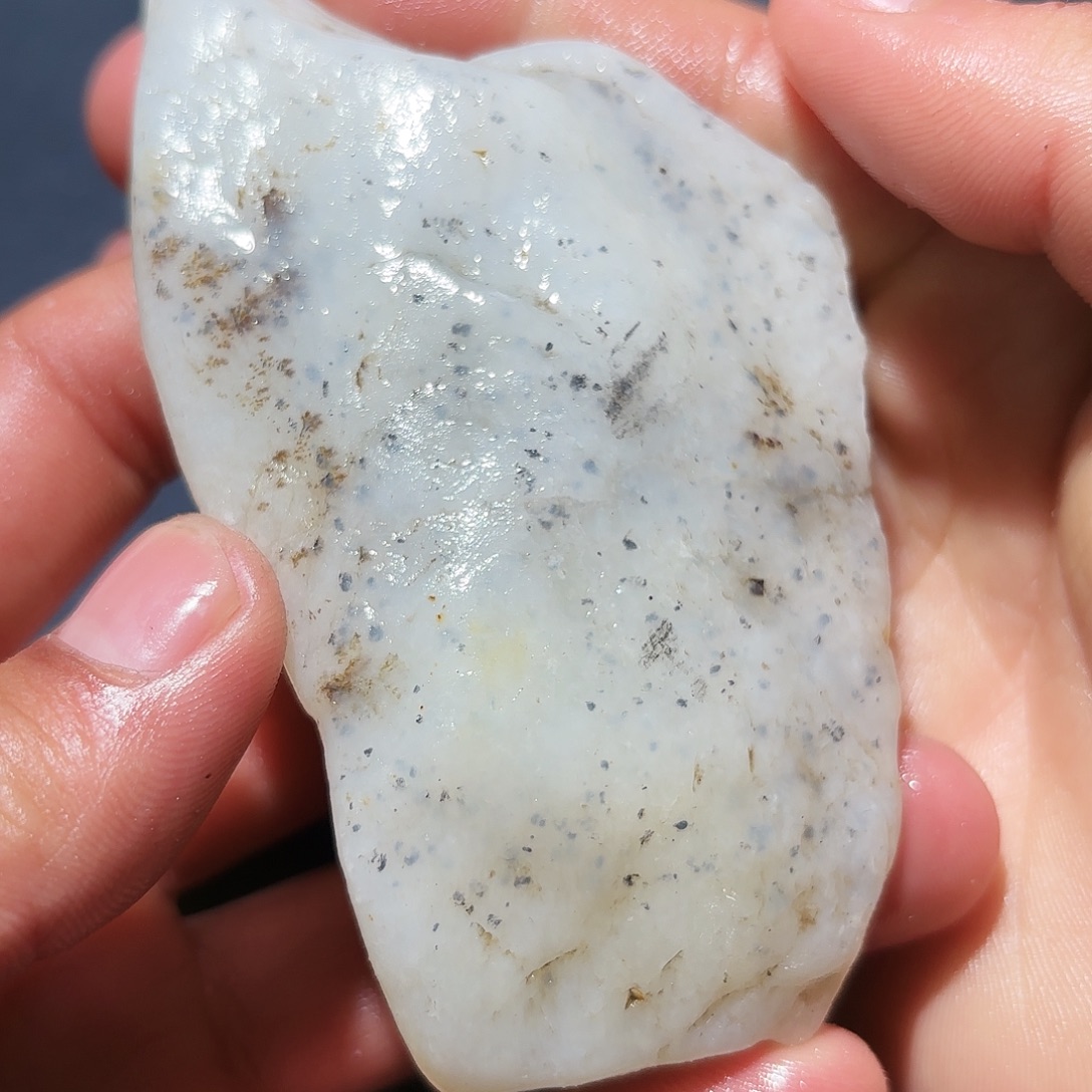 和田玉未镶嵌珠宝奇石