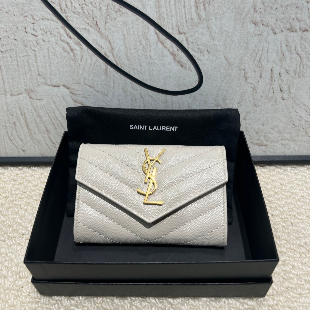 99新 YSL/圣罗兰 圣罗兰白金牛皮v纹卡包白色鱼子酱短款钱包 全套