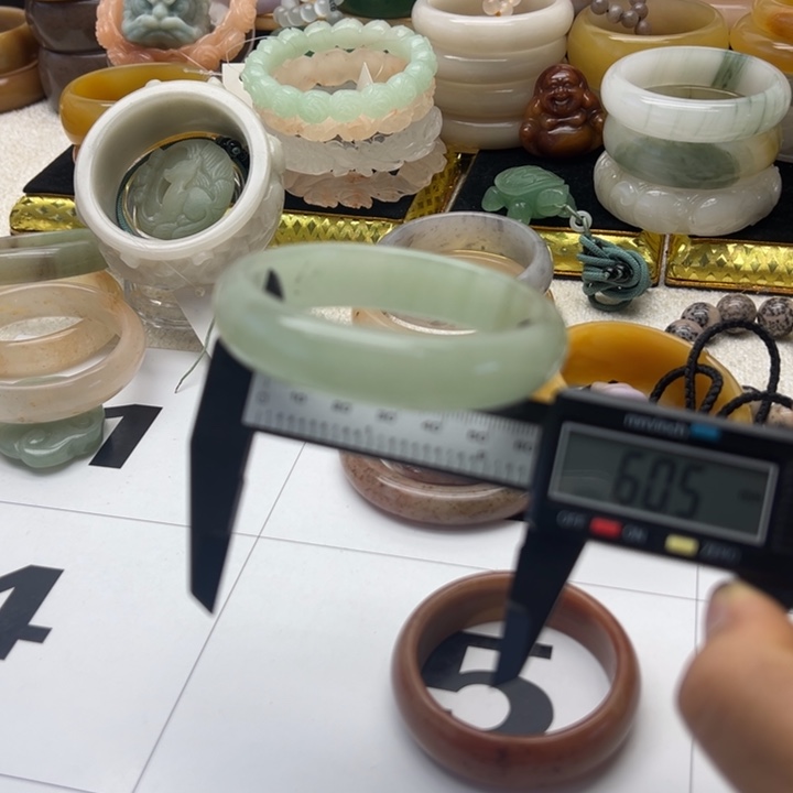 石英岩玉合金手镯