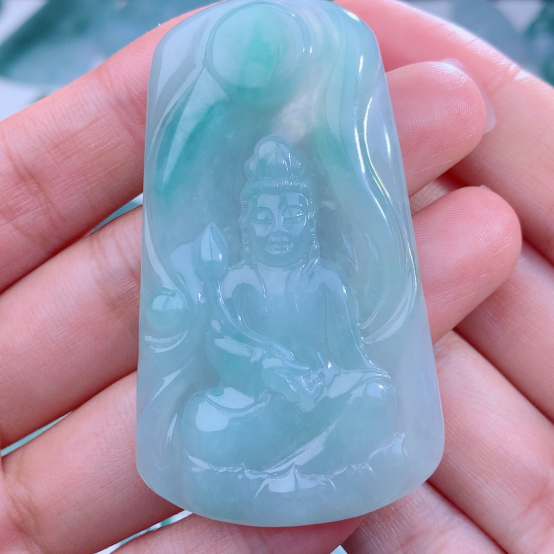 颈饰未镶嵌翡翠观音