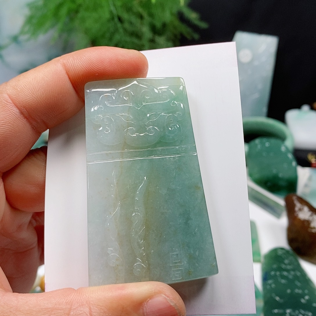翡翠颈饰未镶嵌乐凡珠宝翡翠挂件