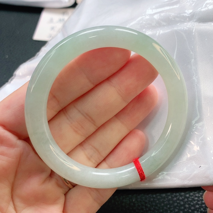 翡翠手镯未镶嵌55圆