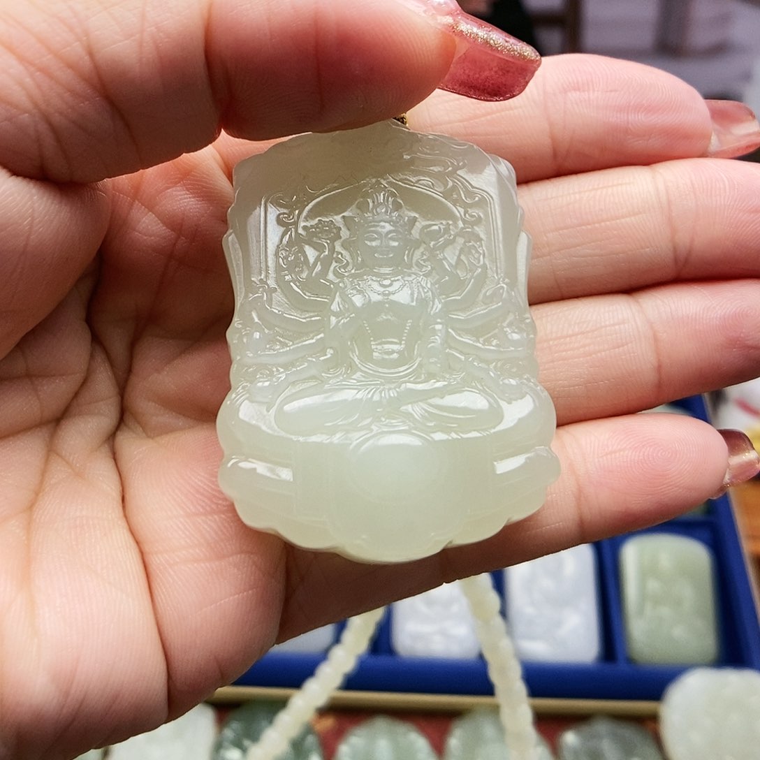 【闪购商品】和田玉颈饰未镶嵌无*