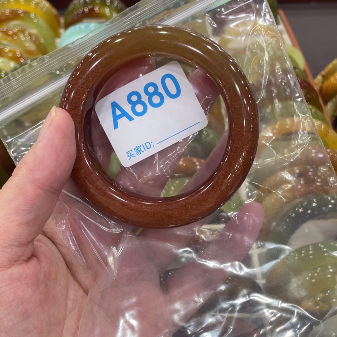 M***y蛇纹石玉未镶嵌手镯